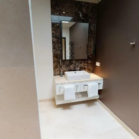 White Pearl 4 01 * Timmendorfer Strand