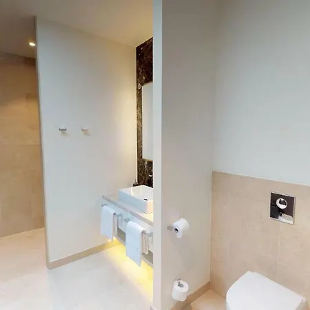 White Pearl 4 01 Timmendorfer Strand